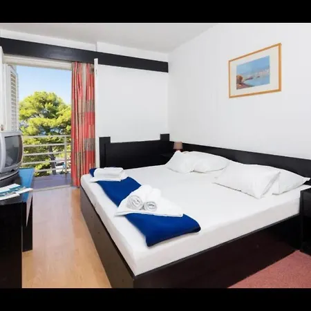 Room In Guest Room *